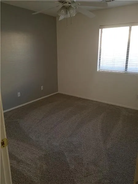 4 bed, 1925 sqft, $2,350 — Photo 4