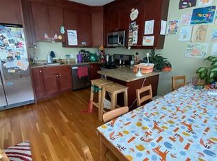 106 Walnut St APT 5, Somerville, MA 02145