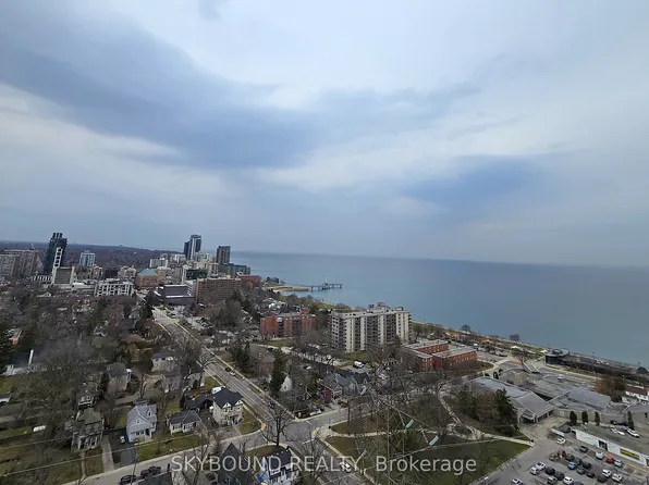 500 Brock Ave #1008, Burlington, ON L7S 1M8