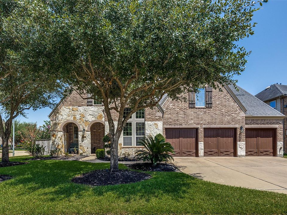 1st image of 27510 Blinkwood Park