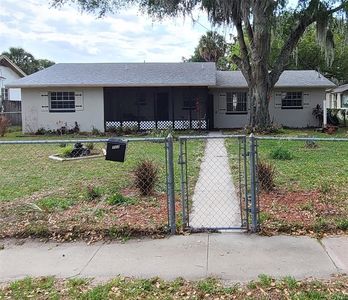 711 N Saint Clair Abrams Ave, Tavares, FL, 32778