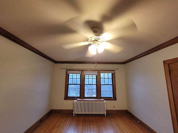 5th image of 3200 Garfield Ave APT 201