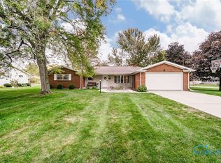 1035 Charles St, Bowling Green, OH 43402