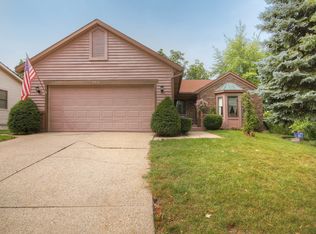 1511 Lenox Rd SE, Grand Rapids, MI 49506