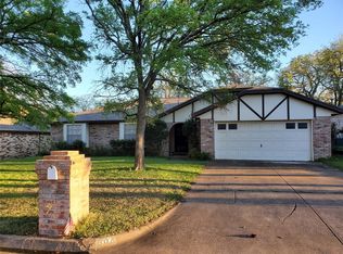 5608 Ridge Dr, Arlington, TX 76016