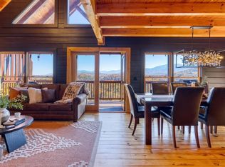 4664 Nottingham Heights Way, Pigeon Forge, TN 37863