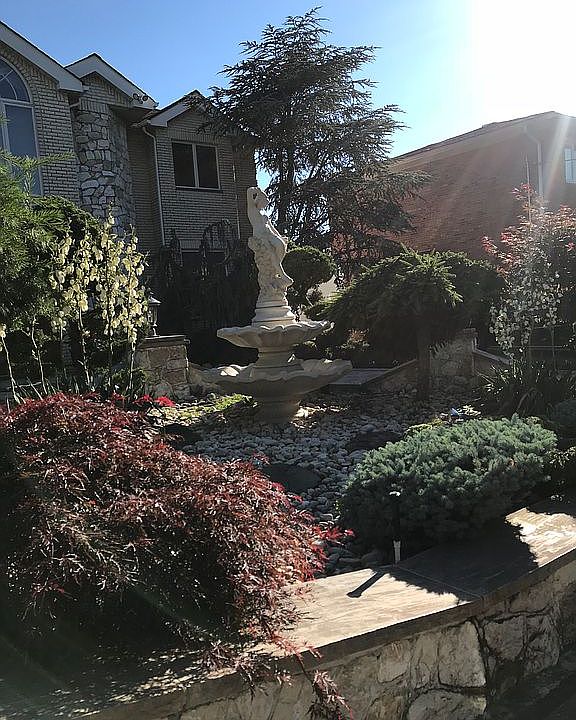 2nd image of 32 Holcomb Ave