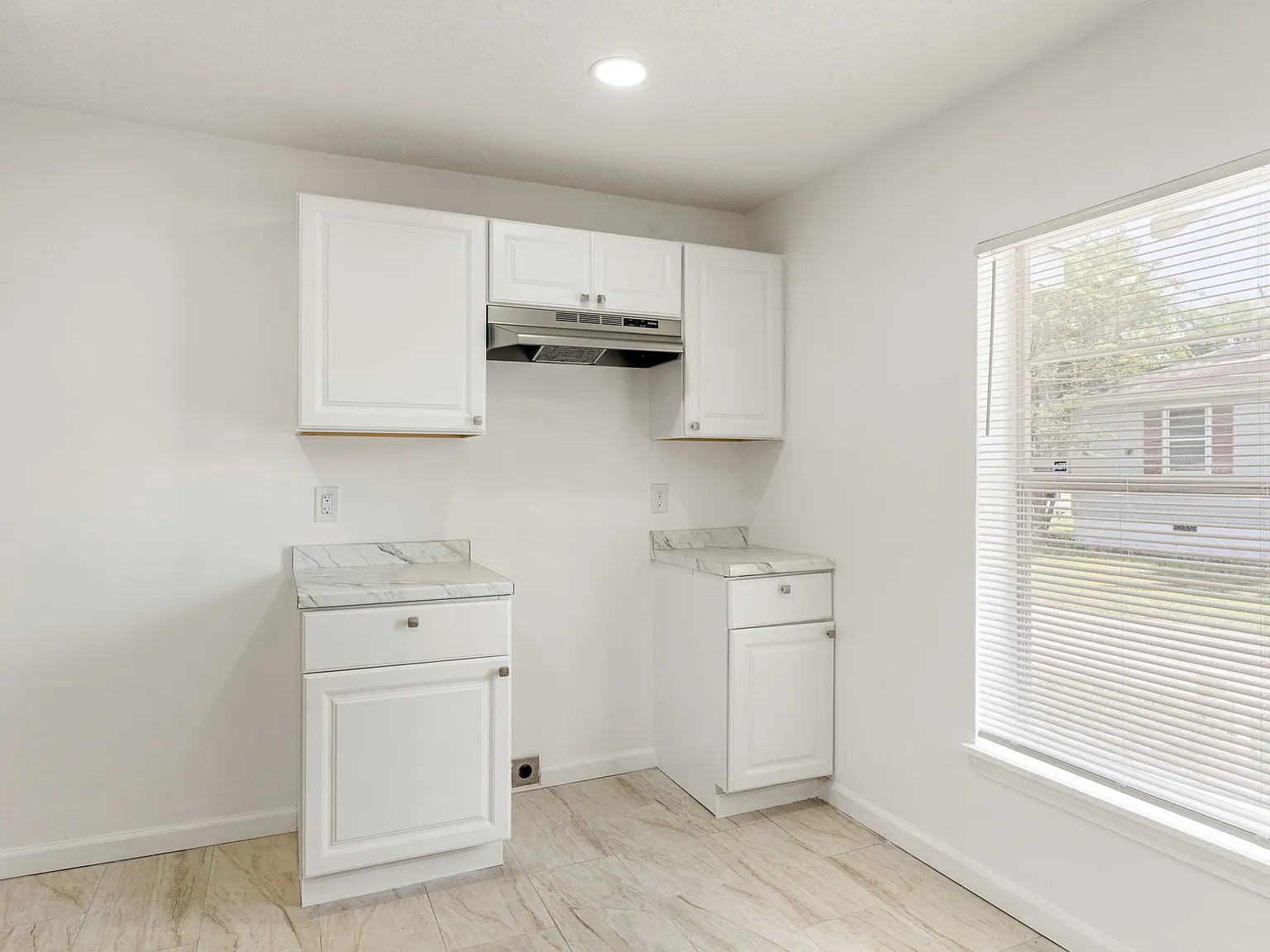 4 bed, 1316 sqft, $1,500 — Photo 3