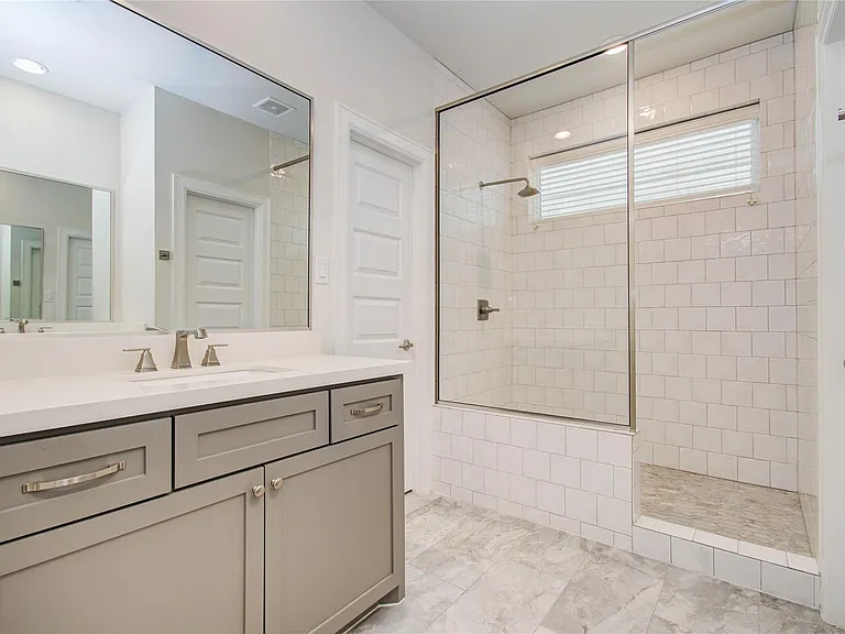 2810 Grand Fountains Dr #B — Photo 29