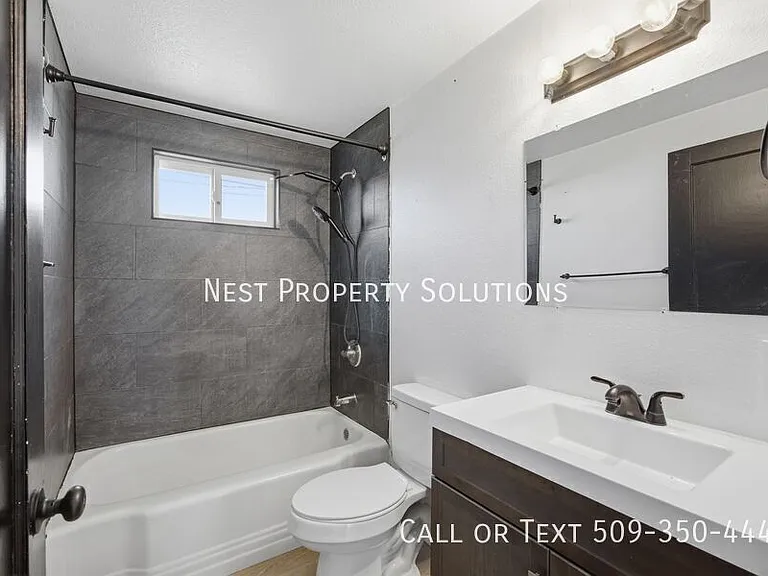 11 Ivy St NE — Photo 13