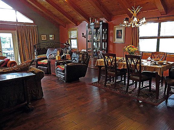 Hand-scraped Wood Floors