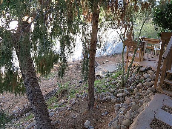 5th image of 380 S Cholla Dr