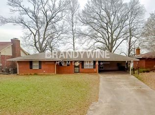 1883 W Holmes Rd, Memphis, TN 38109