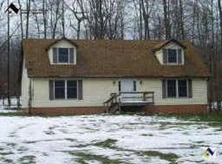 9212 Kile Rd, Chardon, OH 44024