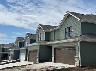 8522 Kickapoo St, De Soto, KS 66018