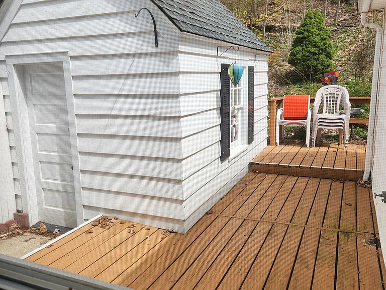 321 Linn St — Photo 10