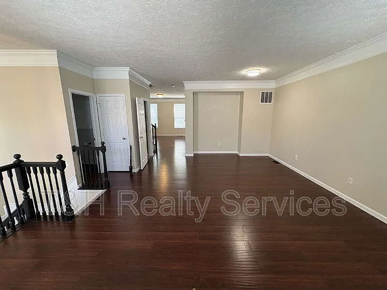 6941 Vistamere Way — Photo 7