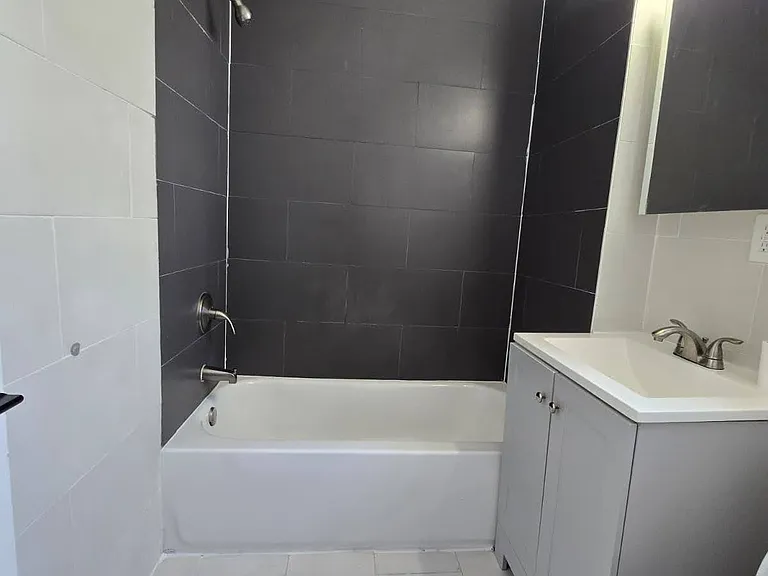 490 Rahway Ave #C55 — Photo 2