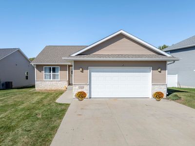5833 Summerland Dr, Waterloo, IA, 50701