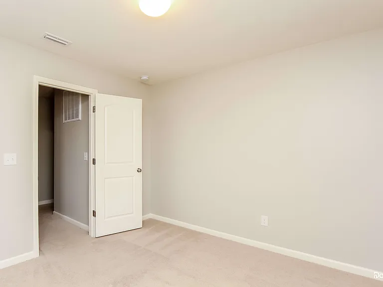 701 Falls Ln — Photo 11