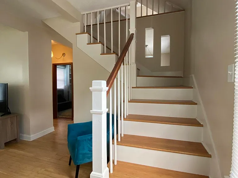 1213 4th Ave — Photo 12