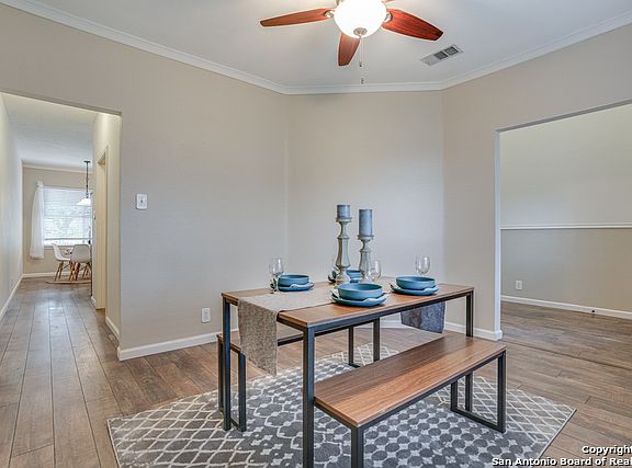 3rd image of 8430 Berry Knoll Dr