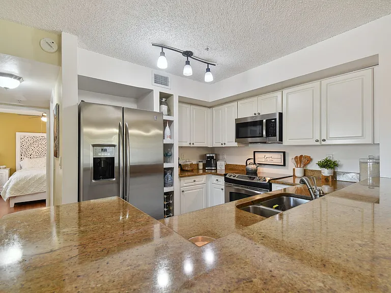 1275 Wildwood Lakes Blvd #207 — Photo 11