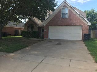 609 Park Ridge Dr, Cleburne, TX 76033