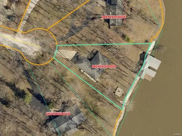 14 Denzel Dr, Greenville, IL 62246