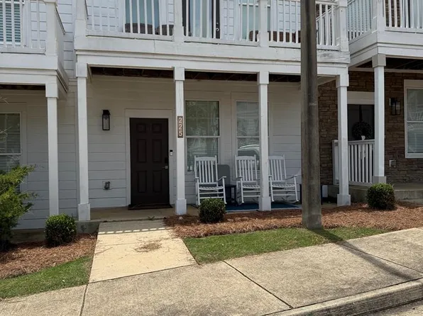 225 Town Center Dr, Oxford, MS 38655