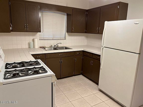 5th image of 3728 Fillmore Ave #A