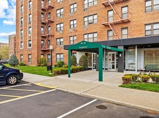 8429 155th Ave APT 2B, Howard Beach, NY 11414