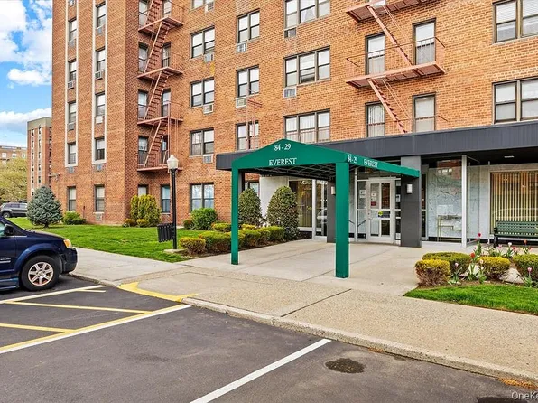 8429 155th Ave APT 2B, Howard Beach, NY 11414