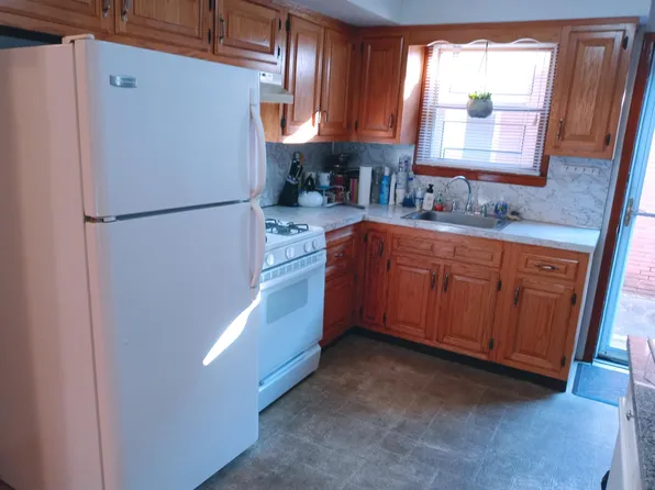 1480 160th St, Whitestone, NY 11357