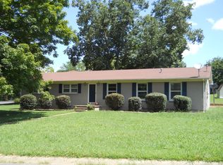 416 Perfection Dr, Shelbyville, TN 37160