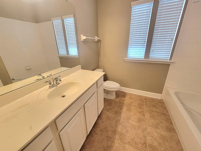 2482 Goldenrod Way #- — Photo 33