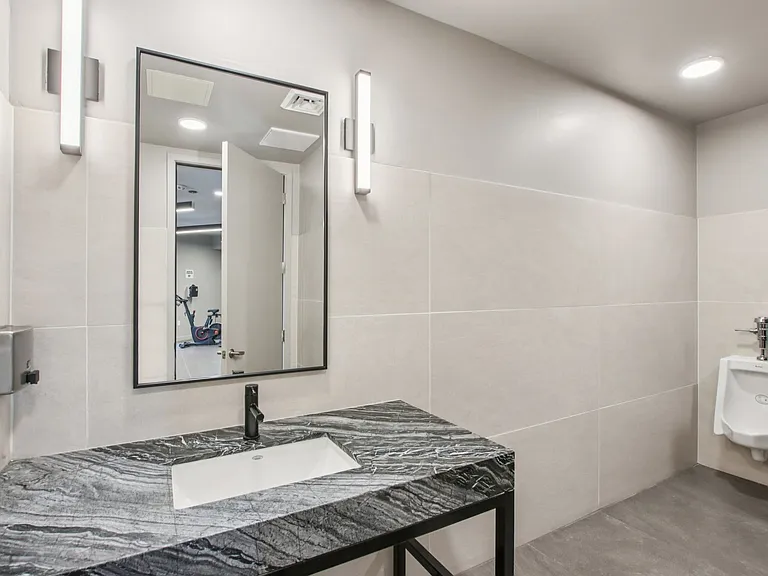 DC Heights Apartments — Photo 49