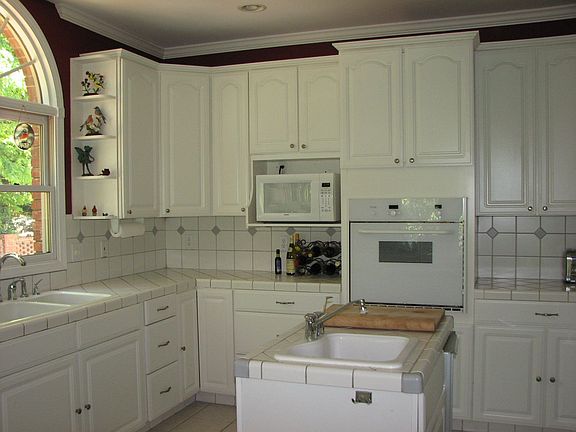 Gourmet Kitchen