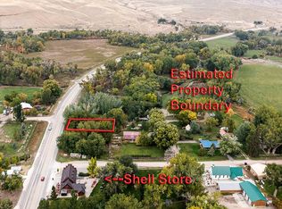 317 Main St, Shell, WY 82441