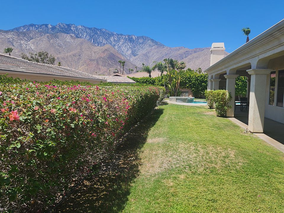 2nd image of 1421 Amelia Way