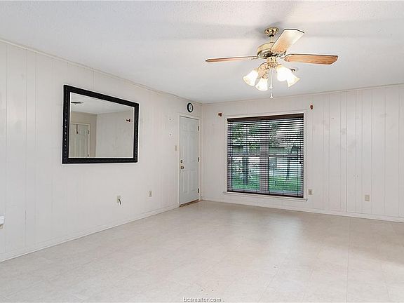 5th image of 3603 Tanglewood Dr