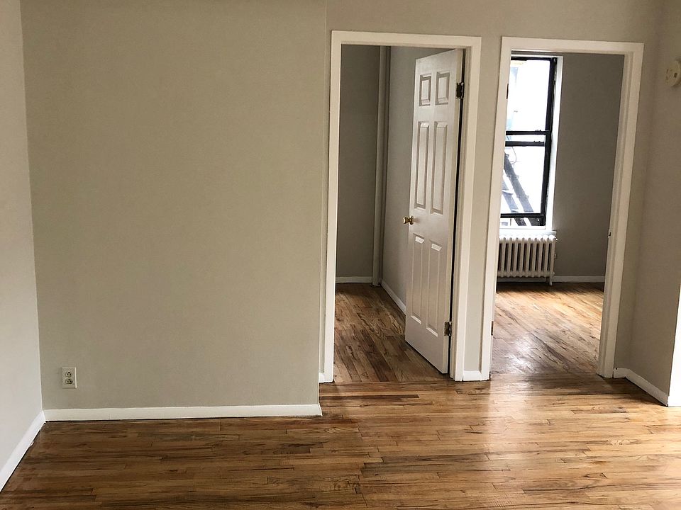 1st image of 208 Thompson St APT 11