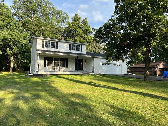 1st image of 8219 Calumet Ave