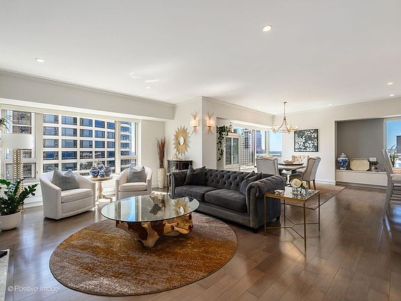 5th image of 800 N Michigan Ave APT 4703