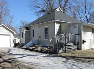 215 W Benton St, Winterset, IA 50273