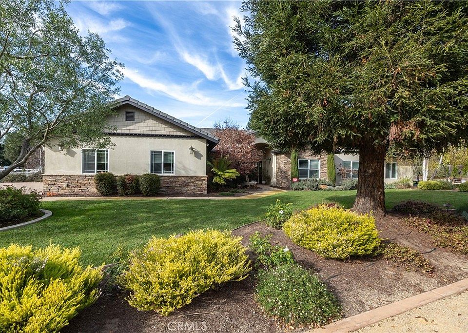 1st image of 120 N Las Flores Dr