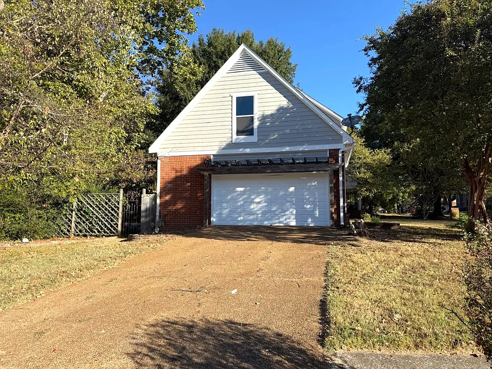 253 Rhonda Cir E