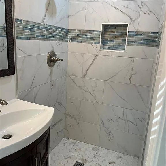 2200 Lauderdale Dr — Photo 10