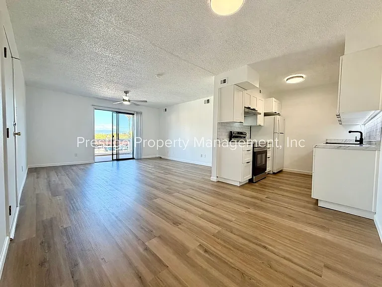 6331 N Barcelona Ct #921 — Photo 7