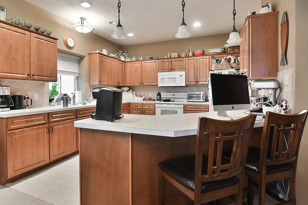 3 bed, 2800 sqft, $2,490 — Photo 4